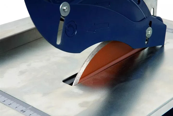 Плиткорез электрический FERM TCM1010