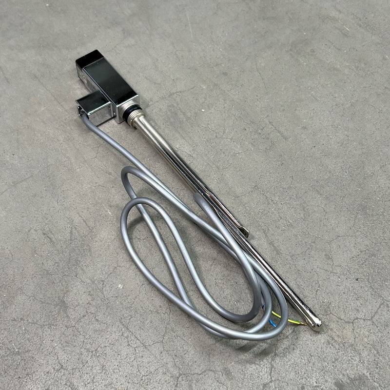 ТЭН для полотенцесушителя Terma ONE 30x30 300 Вт с маскировочным элементом хром GT03