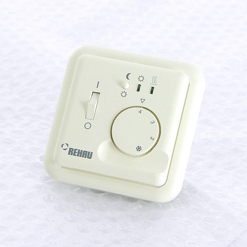 Термостат Rehau Comfort с таймером и выносным датчиком 16 А 227493