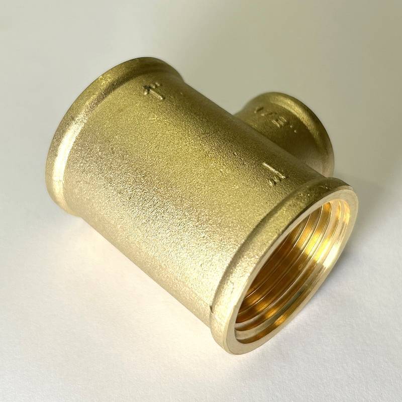 Тройник резьбовой переходной LD 1x1/2x1 ВВВ латунь никелированная LD.67.523.25x15x25