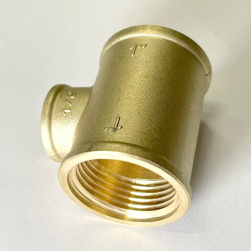 Тройник резьбовой переходной LD 1x1/2x1 ВВВ латунь никелированная LD.67.523.25x15x25