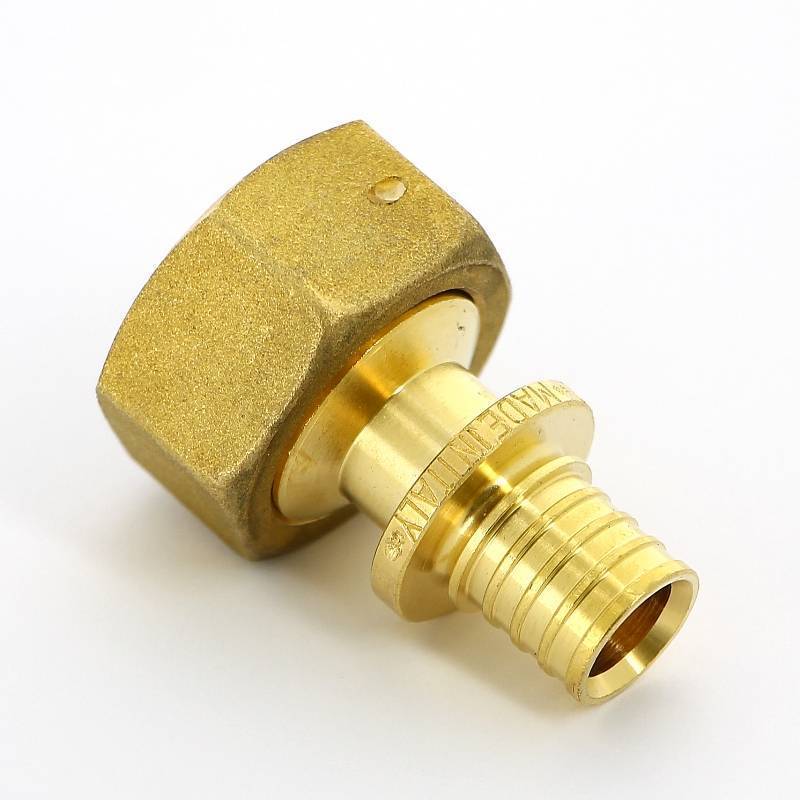 Муфта аксиальная Uni-Fitt 16x3/4 с накидной гайкой и плоской прокладкой 754G6300