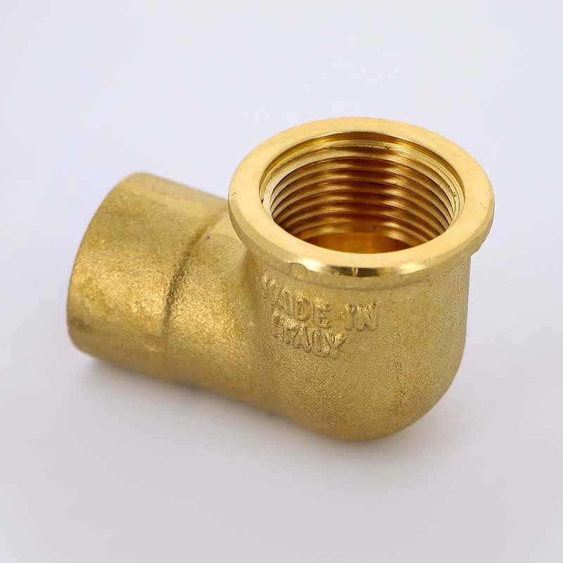 Угольник латунный Uni-Fitt 3/4х1/2 ВР-ВР 610G3200