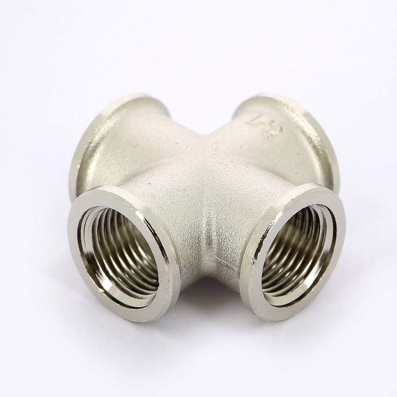 Крестовина латунная никелированная Tiemme 1/2 ВР 1500290