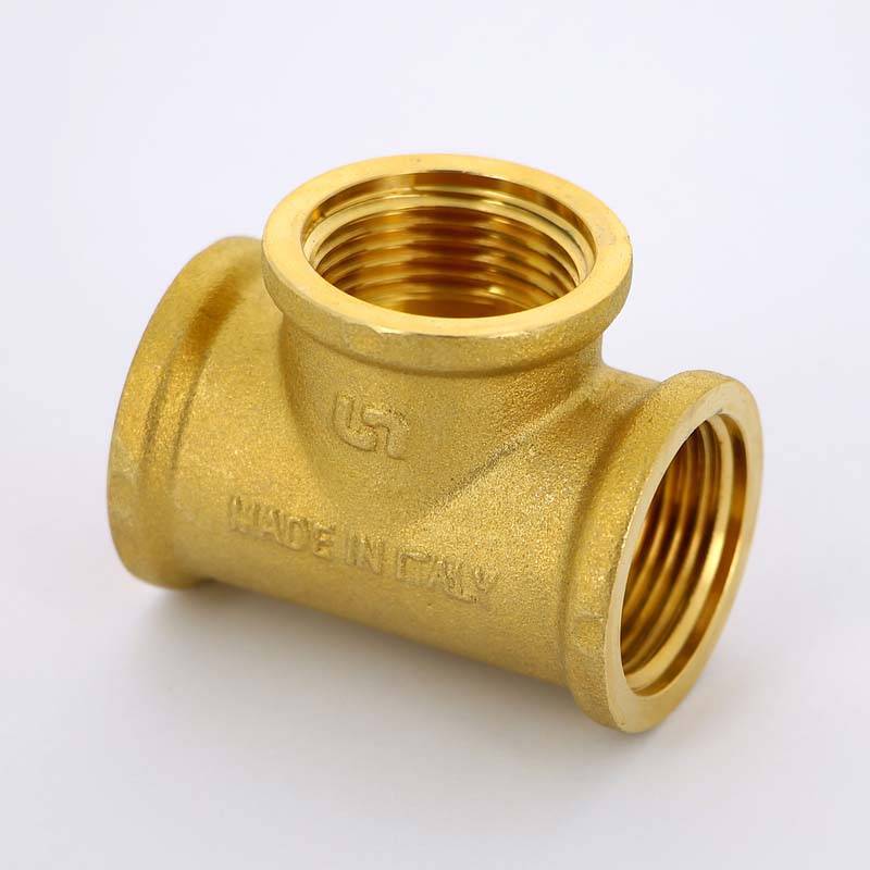 Тройник латунный Uni-Fitt 3/4 ВР 615G3330