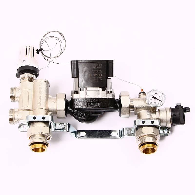 Насосно-смесительная группа Uni-Fitt SOLOMIX 1 с насосом Grundfos UPM3 AUTO 25-70 130 472E1200