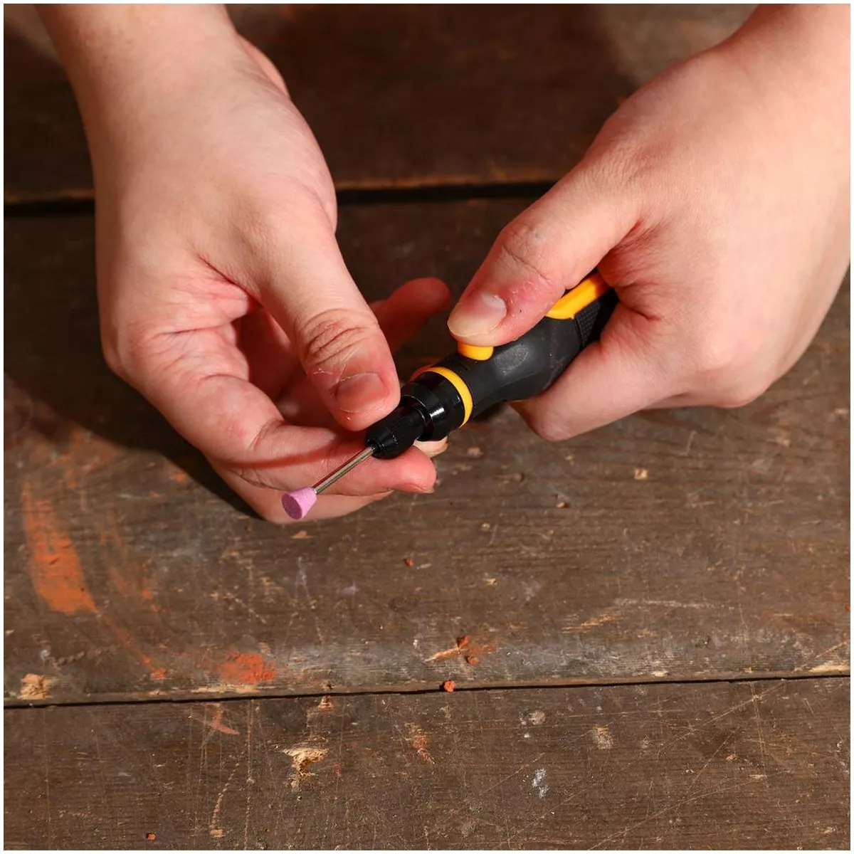 Гравер аккумуляторный DEKO DKRT3.6-Li SET 3.6 В кейс 063-4115