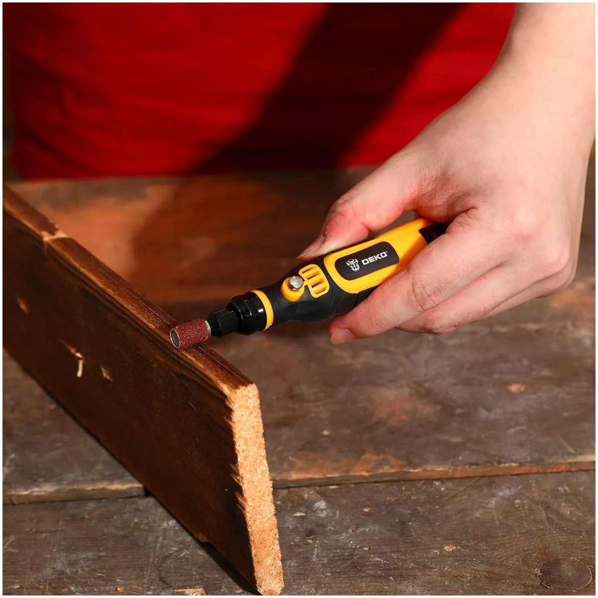 Гравер аккумуляторный DEKO DKRT3.6-Li SET 3.6 В кейс 063-4115