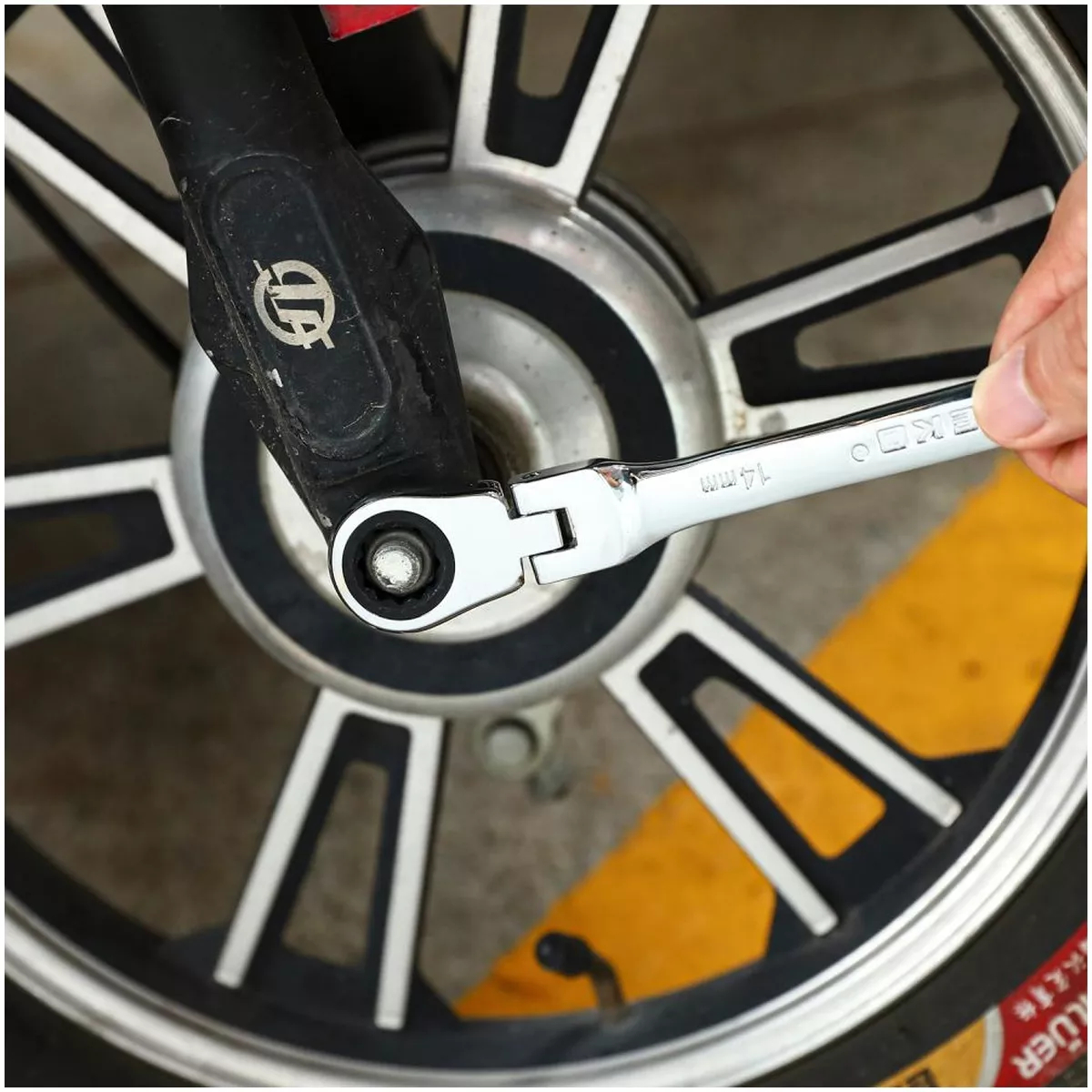 Набор комбинированных трещоточных шарнирных ключей DEKO RW02 8-17 мм 6 предметов RW02