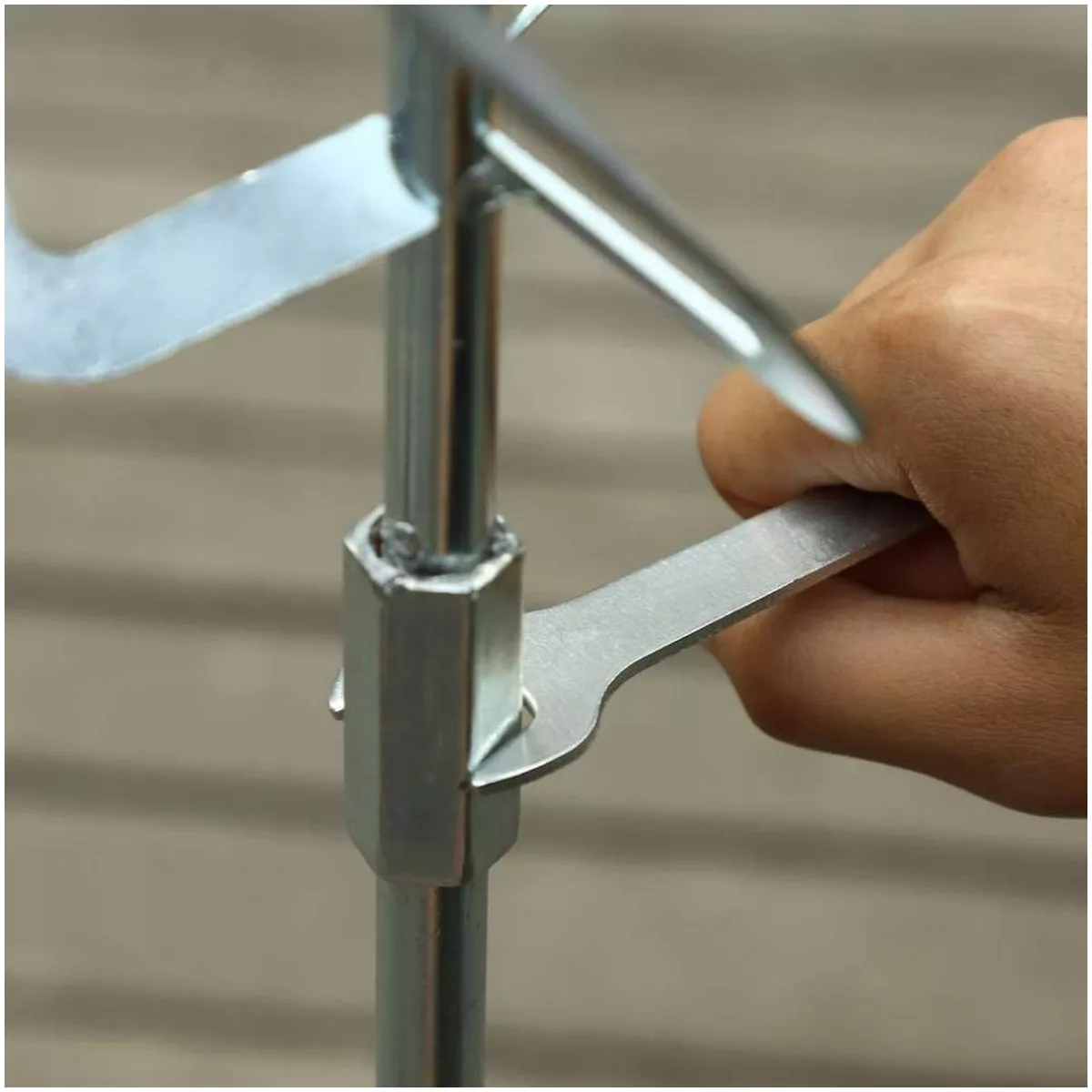 Миксер строительный DEKO DKM1600W 1600 Вт 063-4110