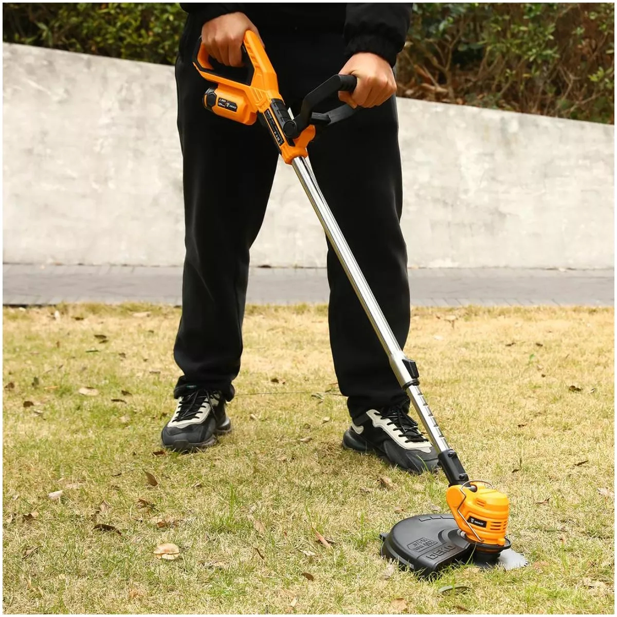 Триммер аккумуляторный Deko DKTR12V 12 В 2x2.0 Ач 18152