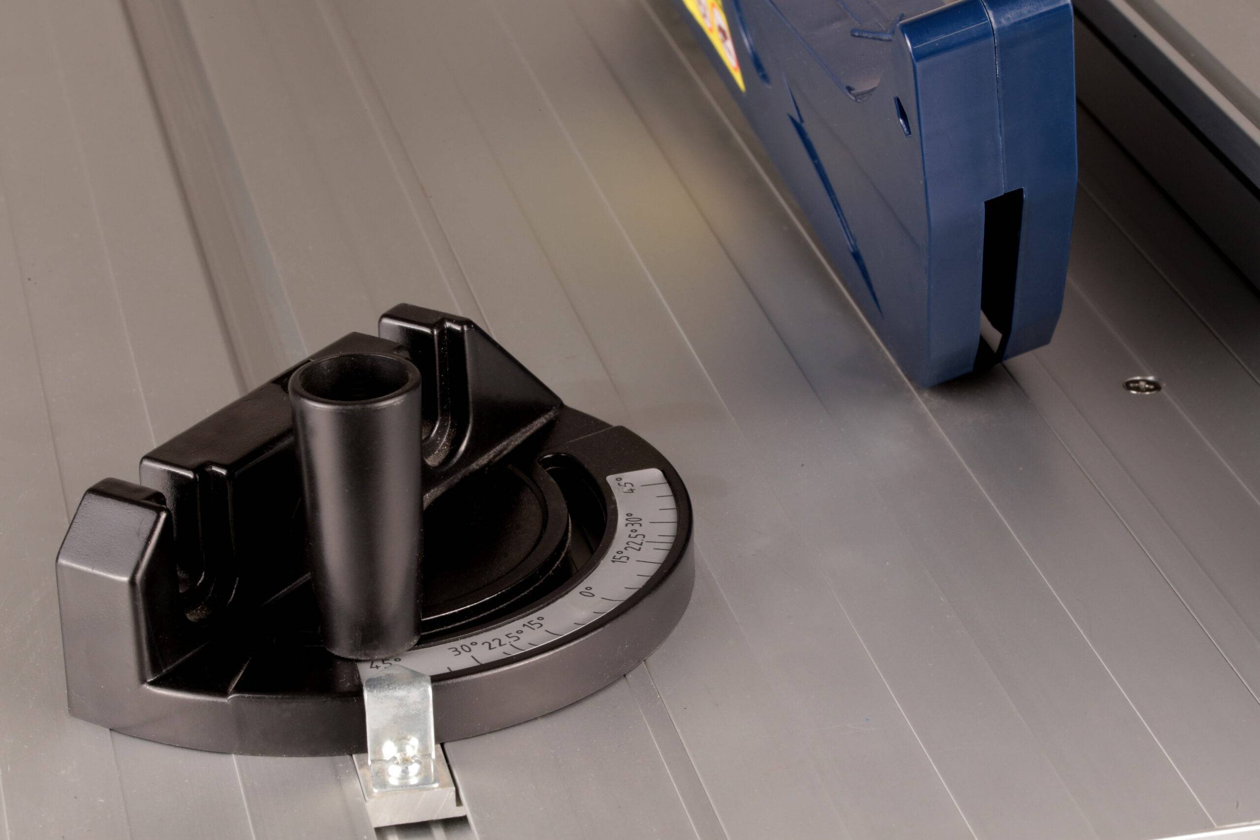 Станок распиловочный Ferm TSM Вт TSM