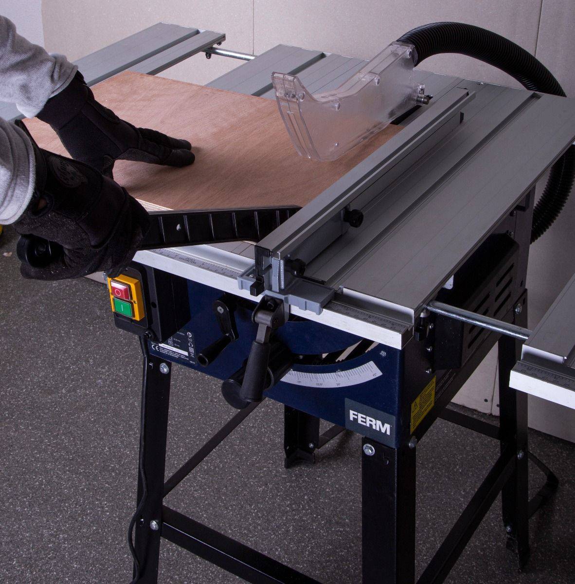 Станок распиловочный Ferm TSM Вт TSM