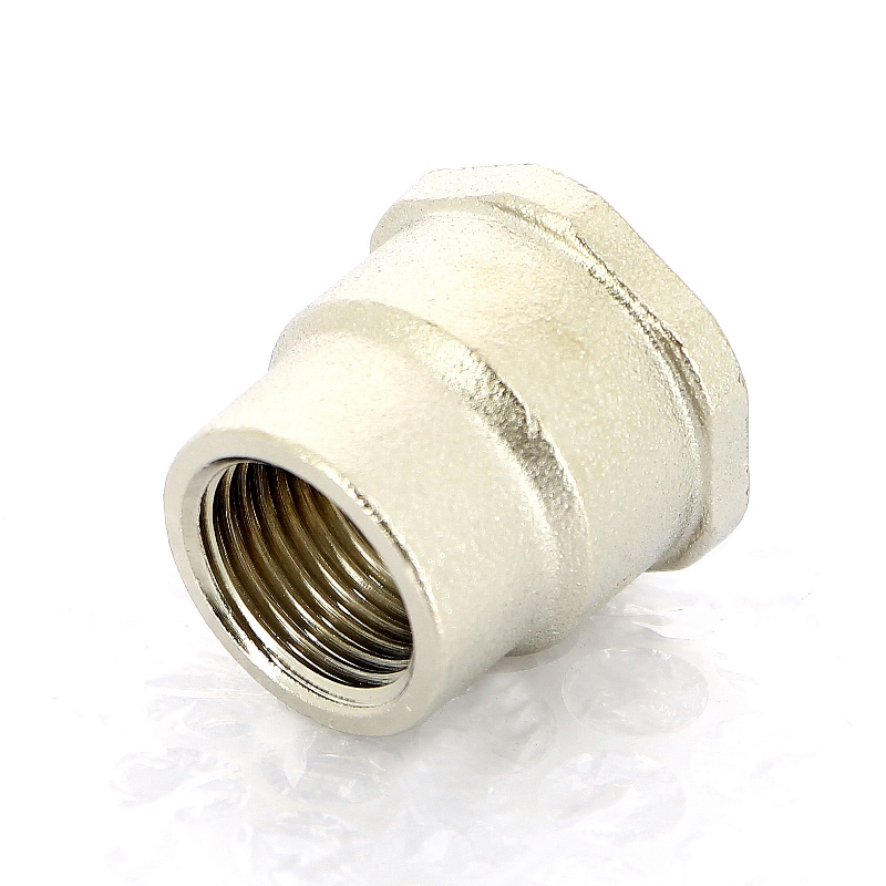 Муфта 3/4' х 1/2' никелированная