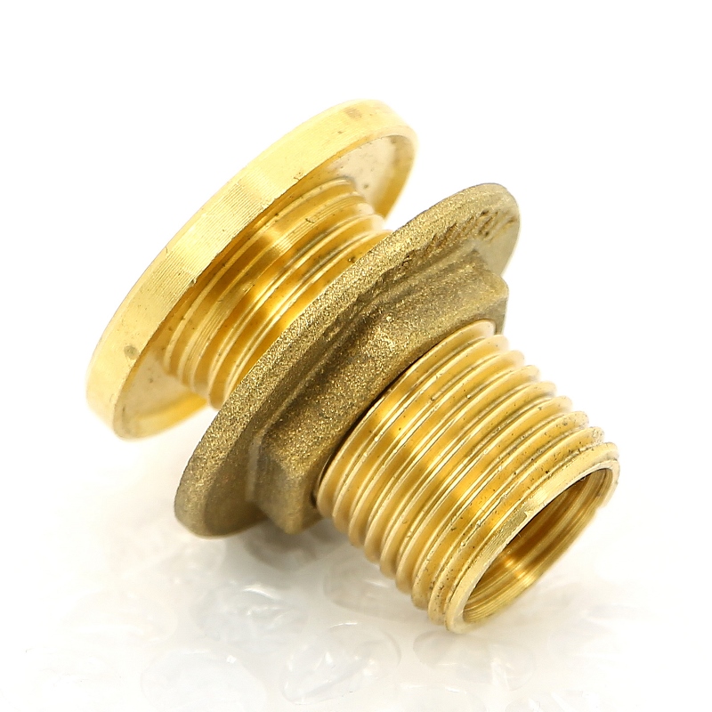 Выпуск резервуарный Н 1/2 с контргайкой, фланец без заглушки