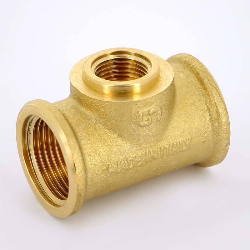 Тройник латунный Uni-Fitt 1x1/2x1 ВР 615G4240