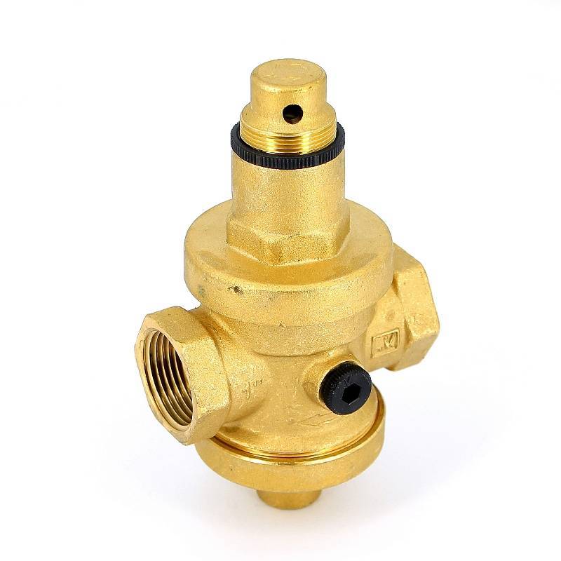 Редуктор давления UNI-FITT ВВ 1 латунный под аксиальный манометр 204G4140