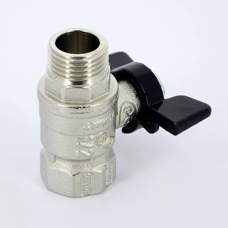 Кран шаровой Bugatti Arizona 607 НВ 1/2 бабочка 06070007