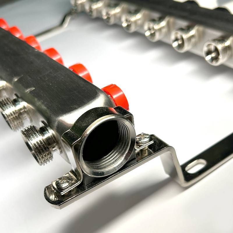 Коллекторная группа WATTS HKV-T 1 x 8 выходов 3/4 EK из нержавеющей стали 451W4308