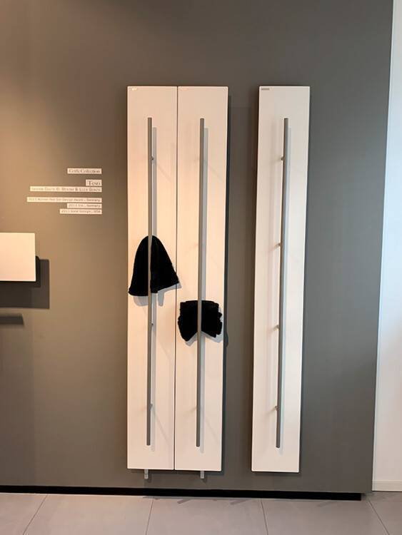 Полотенцесушитель электрический Antrax IT Teso 250x1500 мм белый матовый рейлинг хром ECTSV150001TBCOR