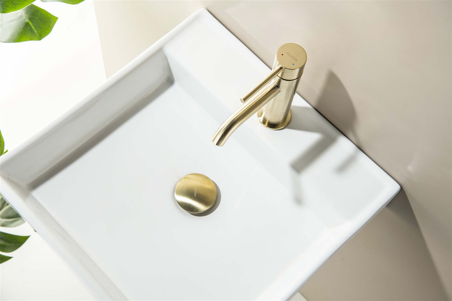 Донный клапан Aquatek Push-open без перелива шлифованное золото AQ6003BG