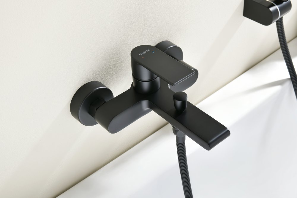 Смеситель для ванны с душевым набором Aquanet ЛИРА 3jet матовый черный AQ1449MB