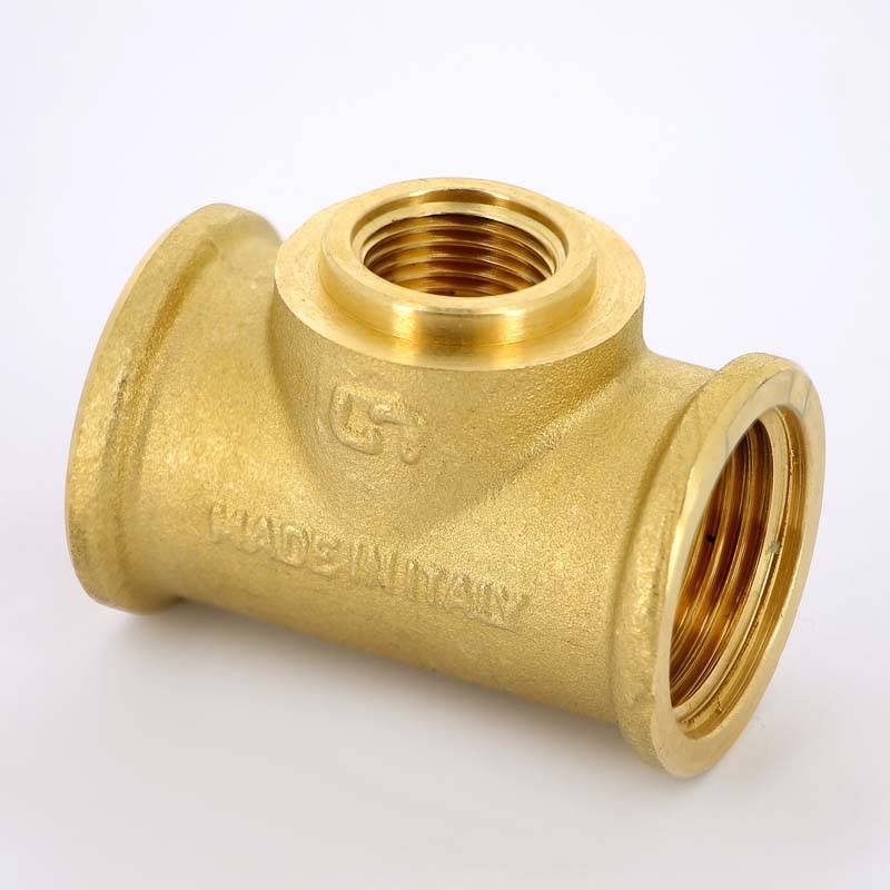 Тройник латунный Uni-Fitt 1x1/2x1 ВР 615G4240