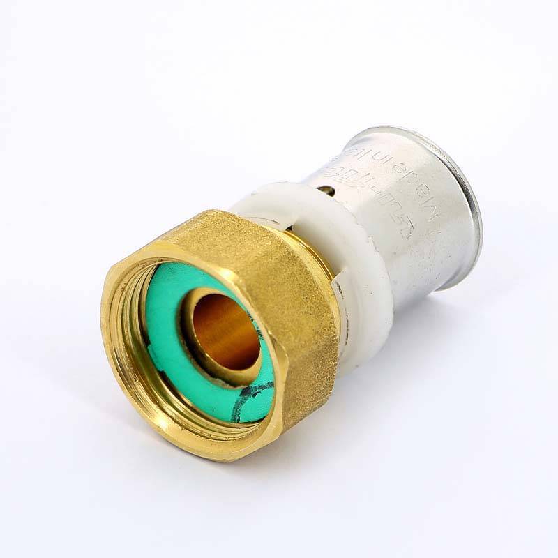 Муфта пресс с накидной гайкой Uni-Fitt 20x3/4 плоское уплотнение 714G7300