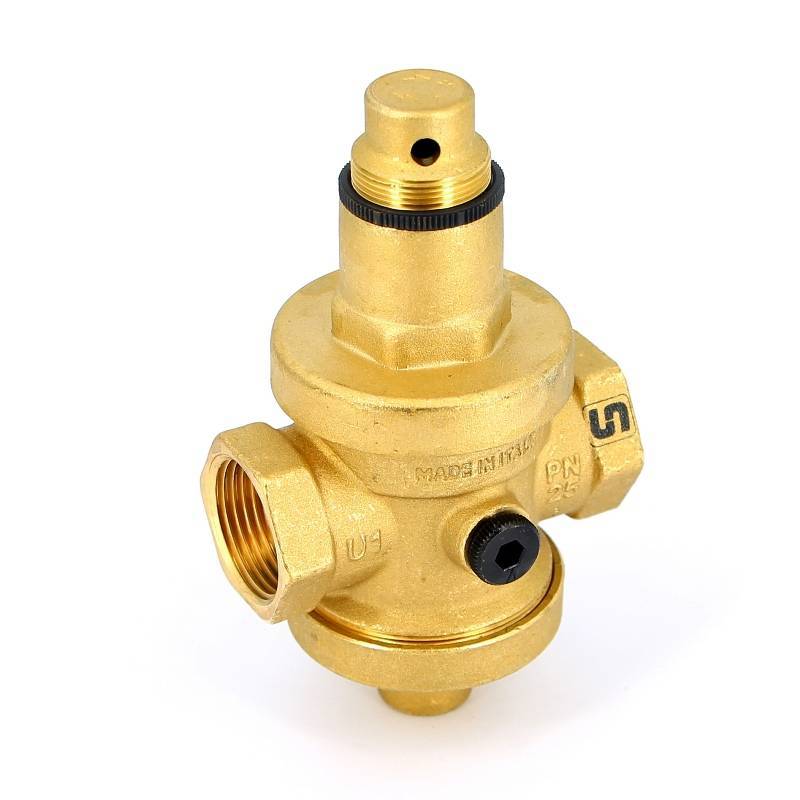 Редуктор давления UNI-FITT ВВ 1 латунный под аксиальный манометр 204G4140