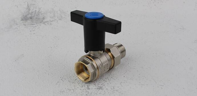 Кран шаровой Everline 1/2 НР-ВР с разъемным соединением EV126202