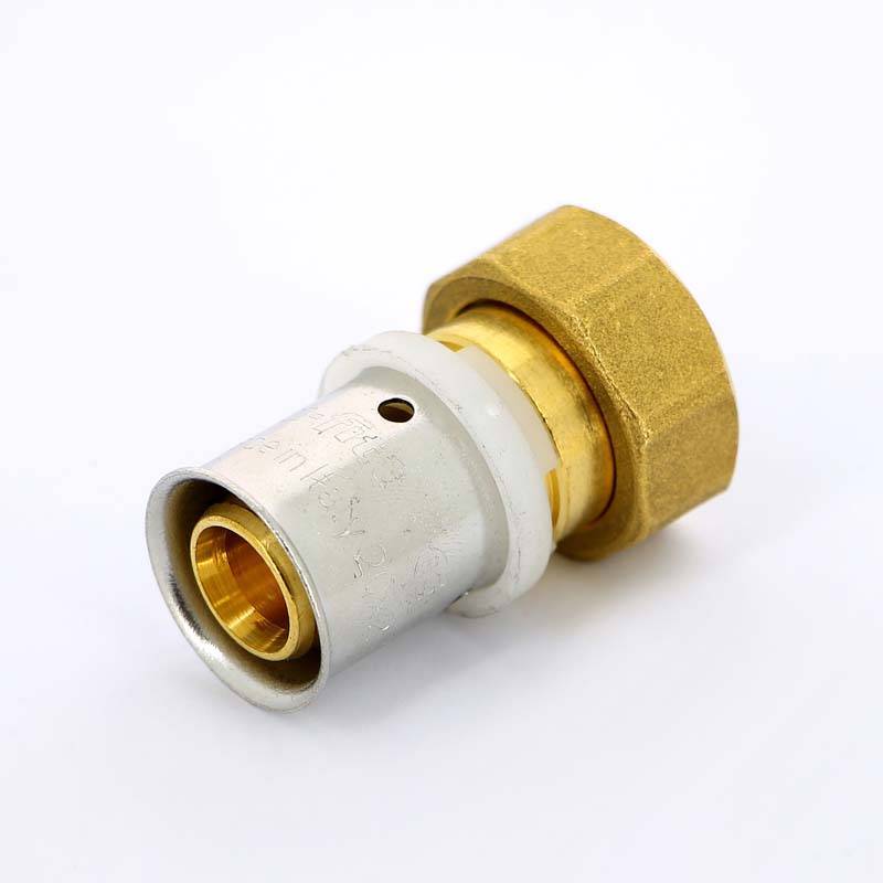 Муфта пресс с накидной гайкой Uni-Fitt 20x3/4 плоское уплотнение 714G7300