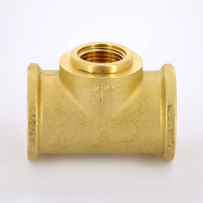 Тройник латунный Uni-Fitt 1x1/2x1 ВР 615G4240