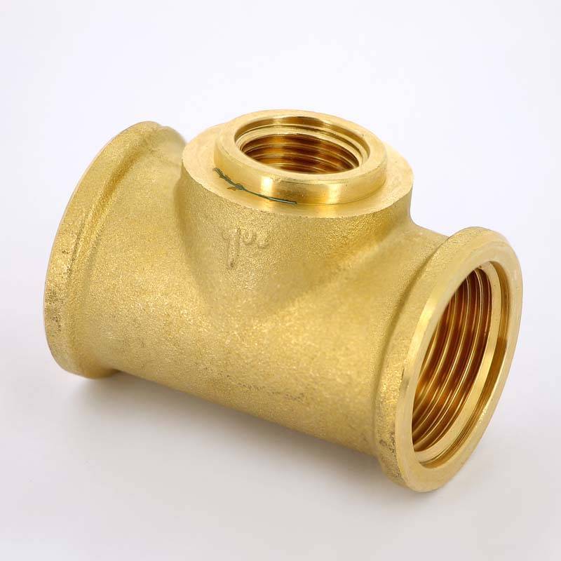 Тройник латунный Uni-Fitt 1x1/2x1 ВР 615G4240