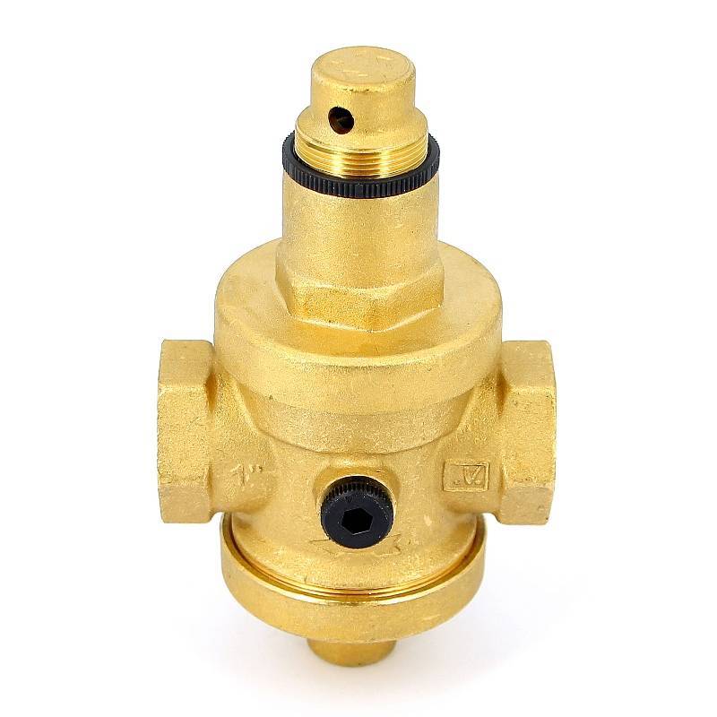 Редуктор давления UNI-FITT ВВ 1 латунный под аксиальный манометр 204G4140