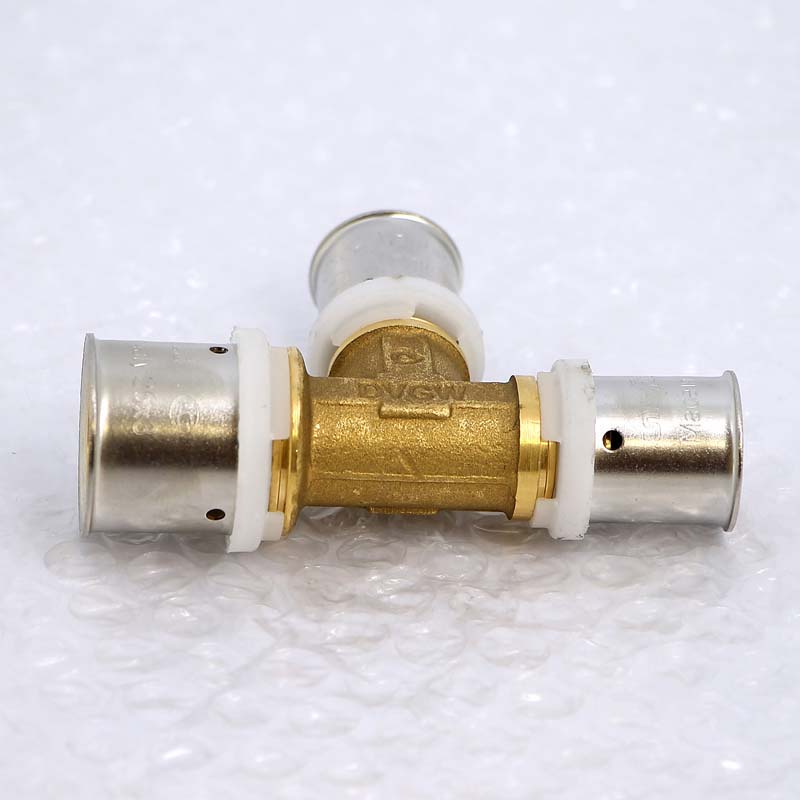 Тройник пресс Uni-Fitt 26х20х20 мм 706G8770