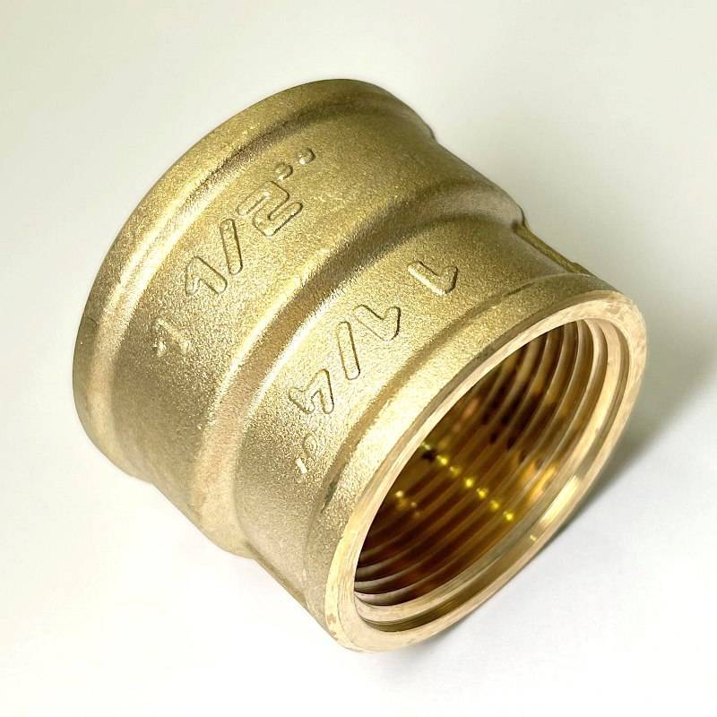 Муфта резьбовая переходная LD Pride DN40х32 1 1/2х1 1/4 дюйма ВР-ВР латунь LD.65.516.40х32