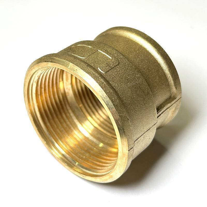 Муфта резьбовая переходная LD Pride DN40х32 1 1/2х1 1/4 дюйма ВР-ВР латунь LD.65.516.40х32