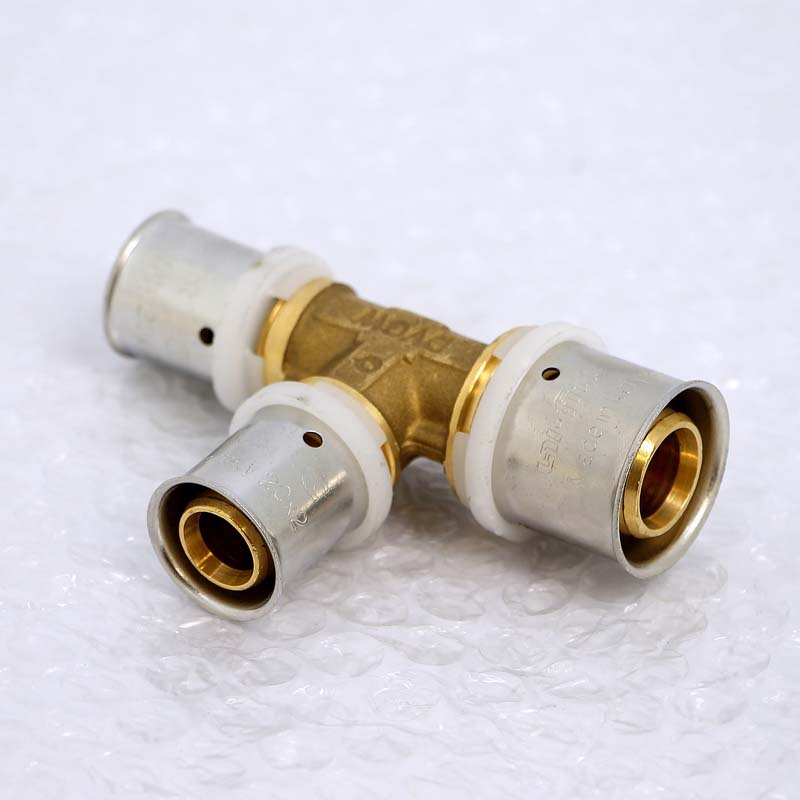 Тройник пресс Uni-Fitt 26х20х20 мм 706G8770