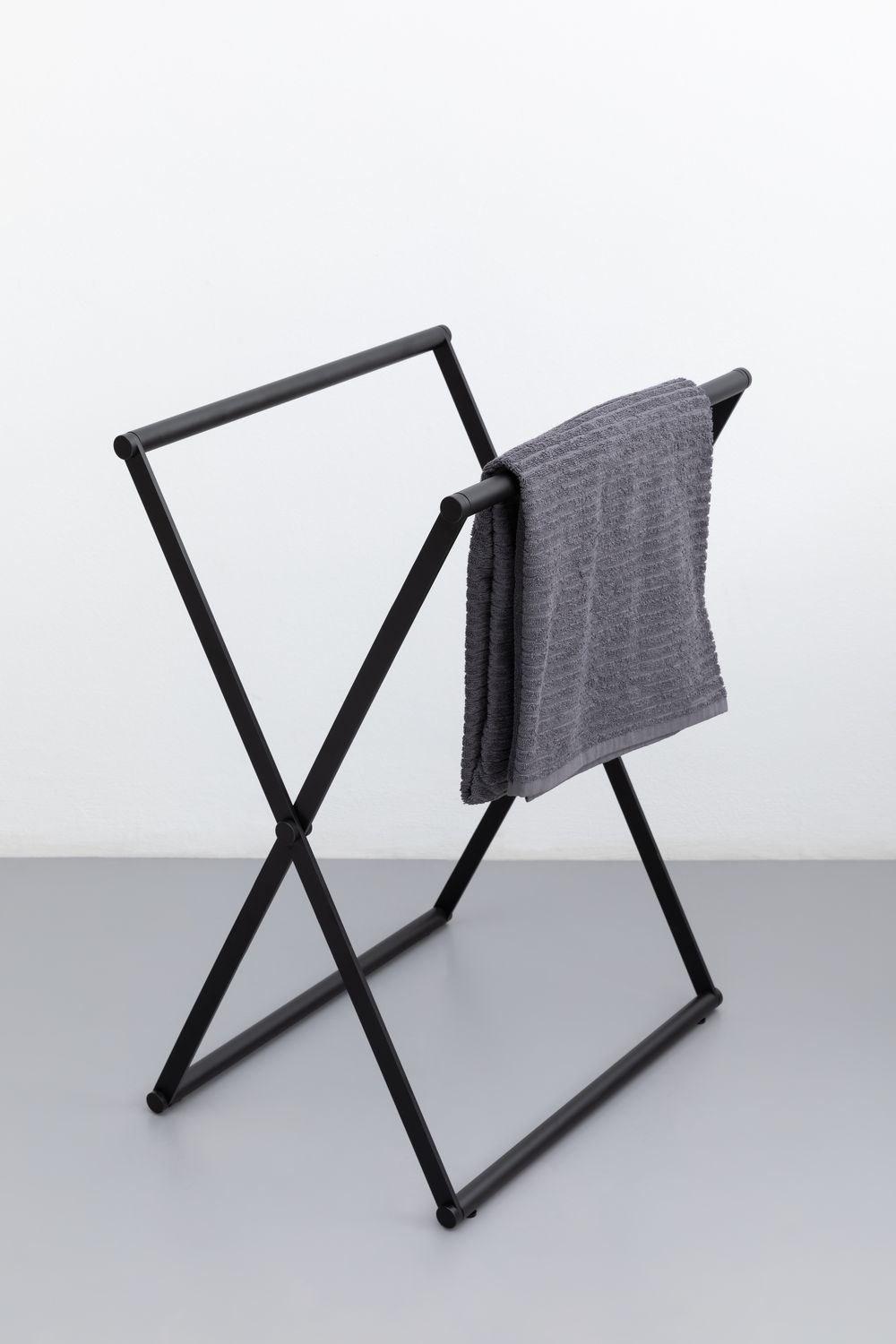 Рамка корзины для белья Allen Brau Priority 57.2x34x86.5 см черный матовый 6.32001-31