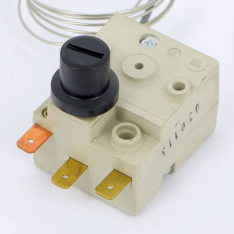 Термостат предохранительный капиллярный Emmeti трубка 1000 мм 02018095