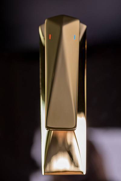 Смеситель для ванны Boheme Venturo с душевым гарнитуром белый глянцевый/золото 383-W