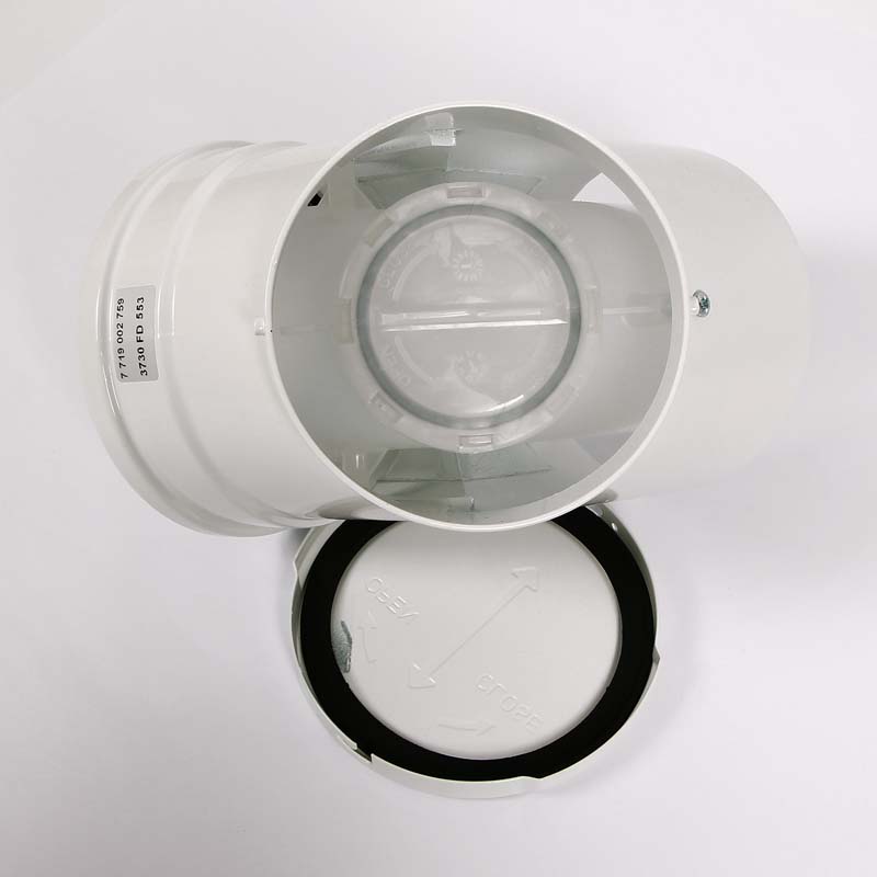 Труба коаксиальная горизонтальная Bosch AZB 600/3 с защитой от ветра 7719002759