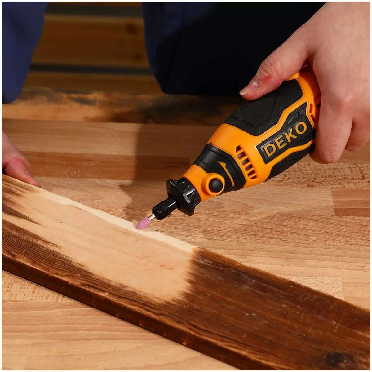 Гравер электрический DEKO DKRT200E 200 Вт кейс 43 аксессуара 063-4114