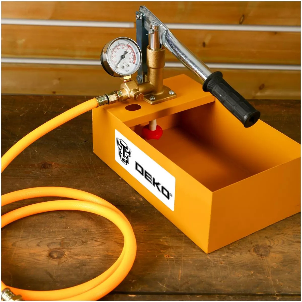 Опрессовщик ручной DEKO HTP01 5 л 60 бар HTP01
