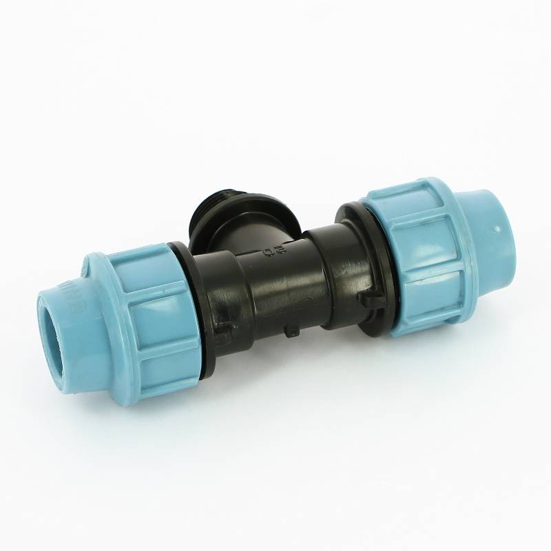 Тройник компрессионный Unidelta для труб ПНД 20х3/4 НР 1010020003