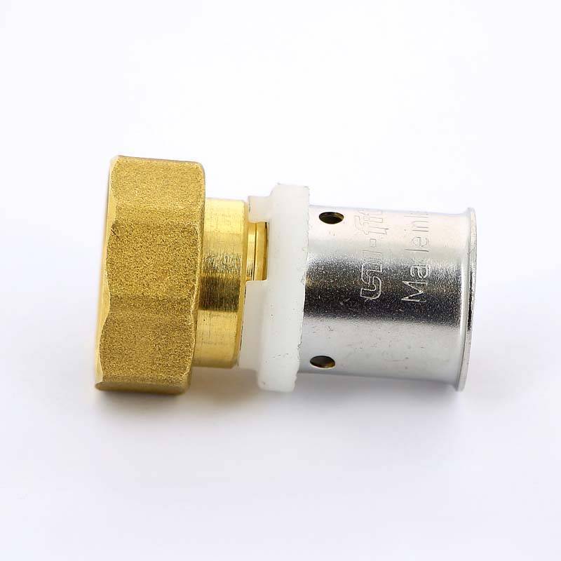 Муфта пресс с накидной гайкой Uni-Fitt 20x3/4 плоское уплотнение 714G7300