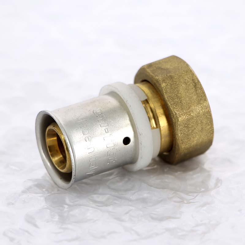 Муфта переходная пресс-В Uni-Fitt с накидной гайкой Евроконус 20х3/4 713G7300