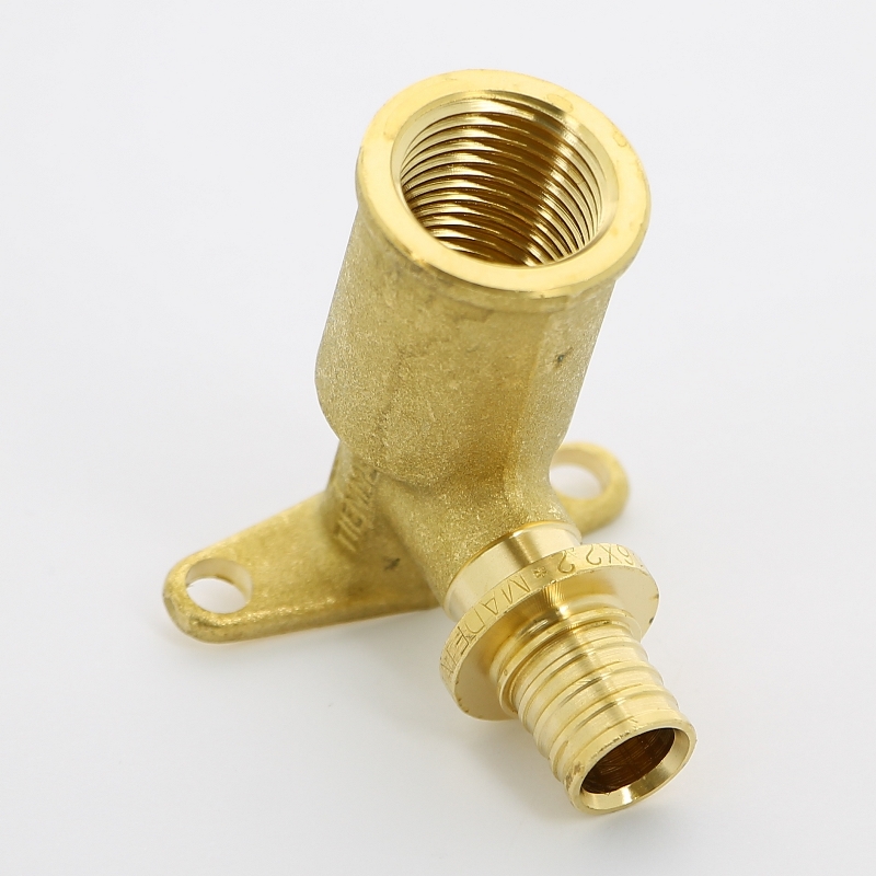 Водорозетка аксиальная 16 х 1/2, h = 55 мм