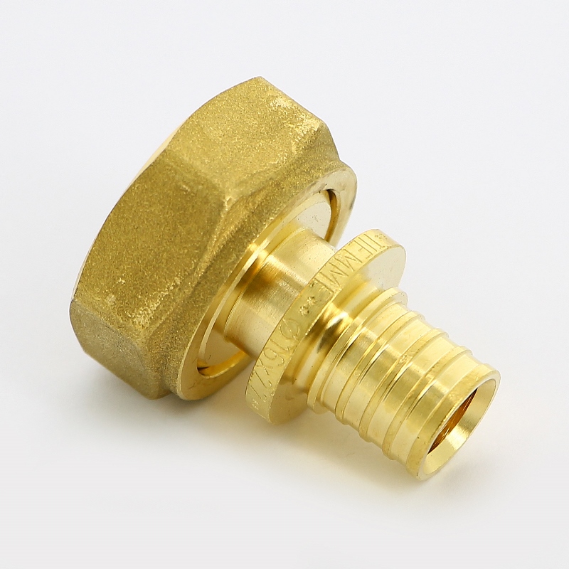 Муфта аксиальная-В 16 x 3/4ЕК с накидной гайкой