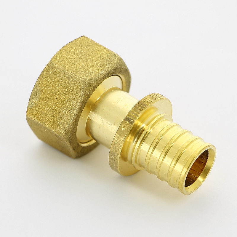 Муфта аксиальная-В 20 x 3/4 с накидной гайкой, плоской прокладкой